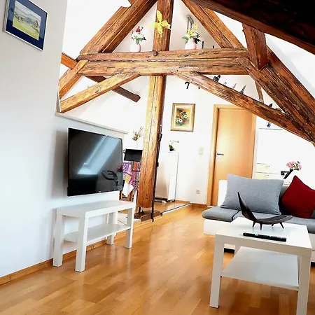 Gemutlich & Zentral Am Schlosspark Mit Balkon Apartamento *