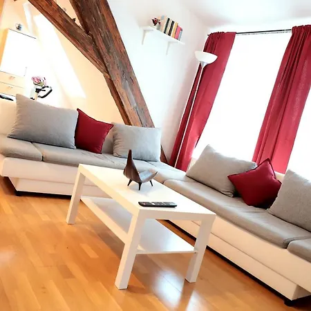 Gemutlich & Zentral Am Schlosspark Mit Balkon Apartamento Wiesbaden