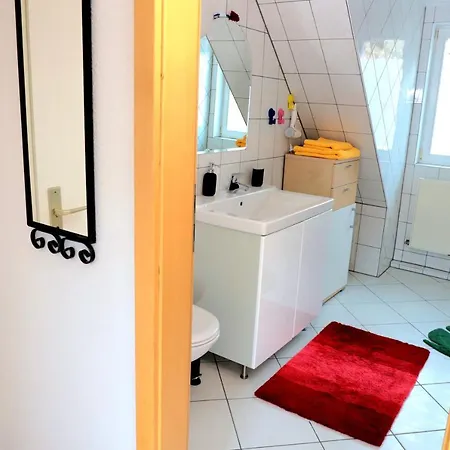 Gemutlich & Zentral Am Schlosspark Mit Balkon Apartamento Wiesbaden