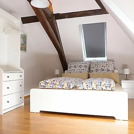 Apartamento Gemutlich & Zentral Am Schlosspark Mit Balkon *